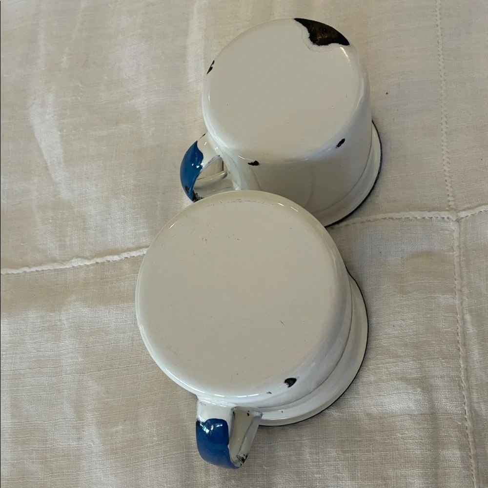 Classic White Blue Enamelware Mugs/ Shaving Mugs/Vases/Bathroom Organizers